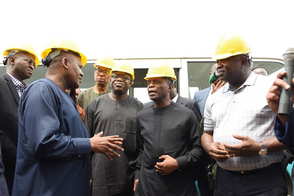 R-L: Lagos State Governor, Akinwunmi Ambode; Vice President, Prof. Yemi Osinbajo; Minister of Solid Minerals, Dr. Kayode Fayemi; Minister of Power, Works & Housing, Mr. Babatunde Fashola, listening with rapt attention to President, Dangote Group; Alhaji Aliko Dangote during the Vice President’s inspection visit to the Dangote Refinery at the Lekki Free Trade Zone, Lagos recently